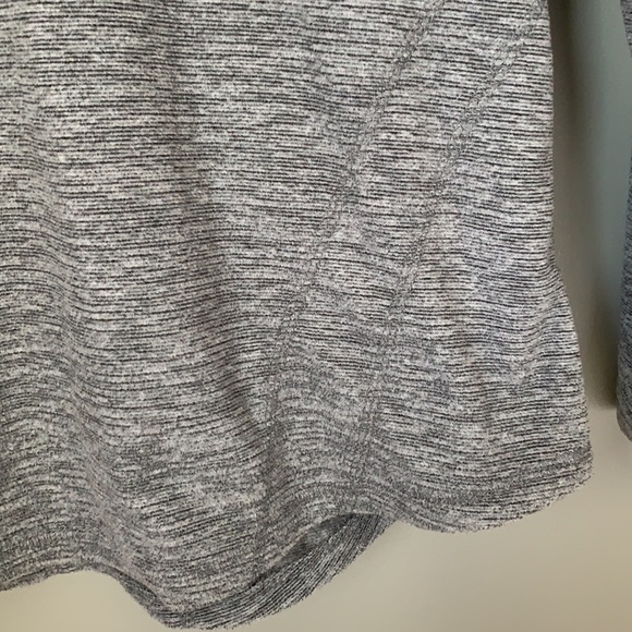 70% off Gray Crewneck Top - Picture 4 of 5